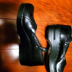 Dansko Mary Jane's, black size 39